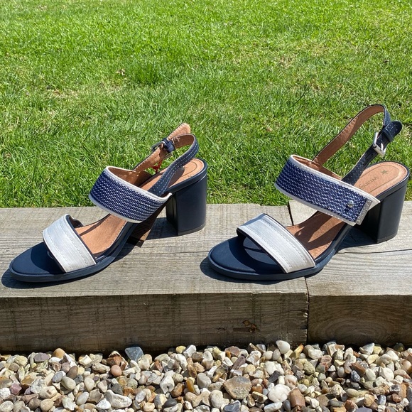 BNWT Boxed Wrangler Size 6 Sunny Dayla Block Heeled Sandals White Chunky Straps - Picture 10 of 15